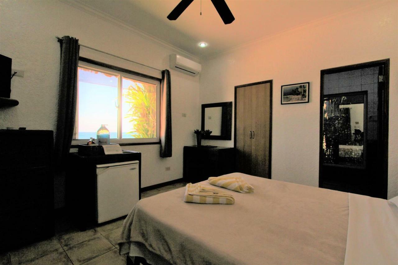 Thalatta Resort Zamboanguita  Екстер'єр фото